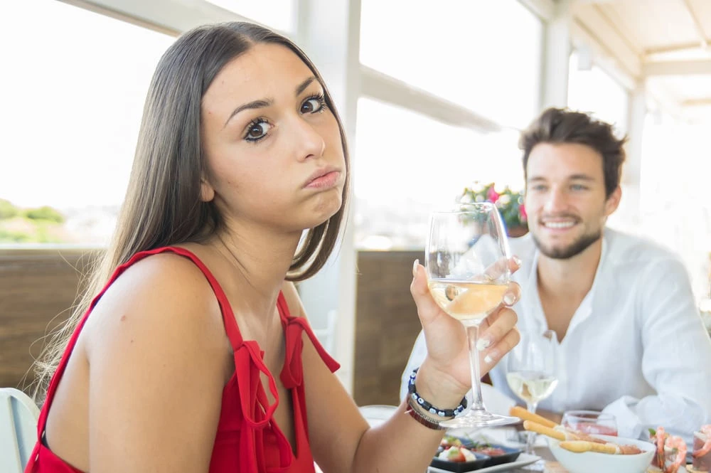  5 Worst Issues to Do on a First Date